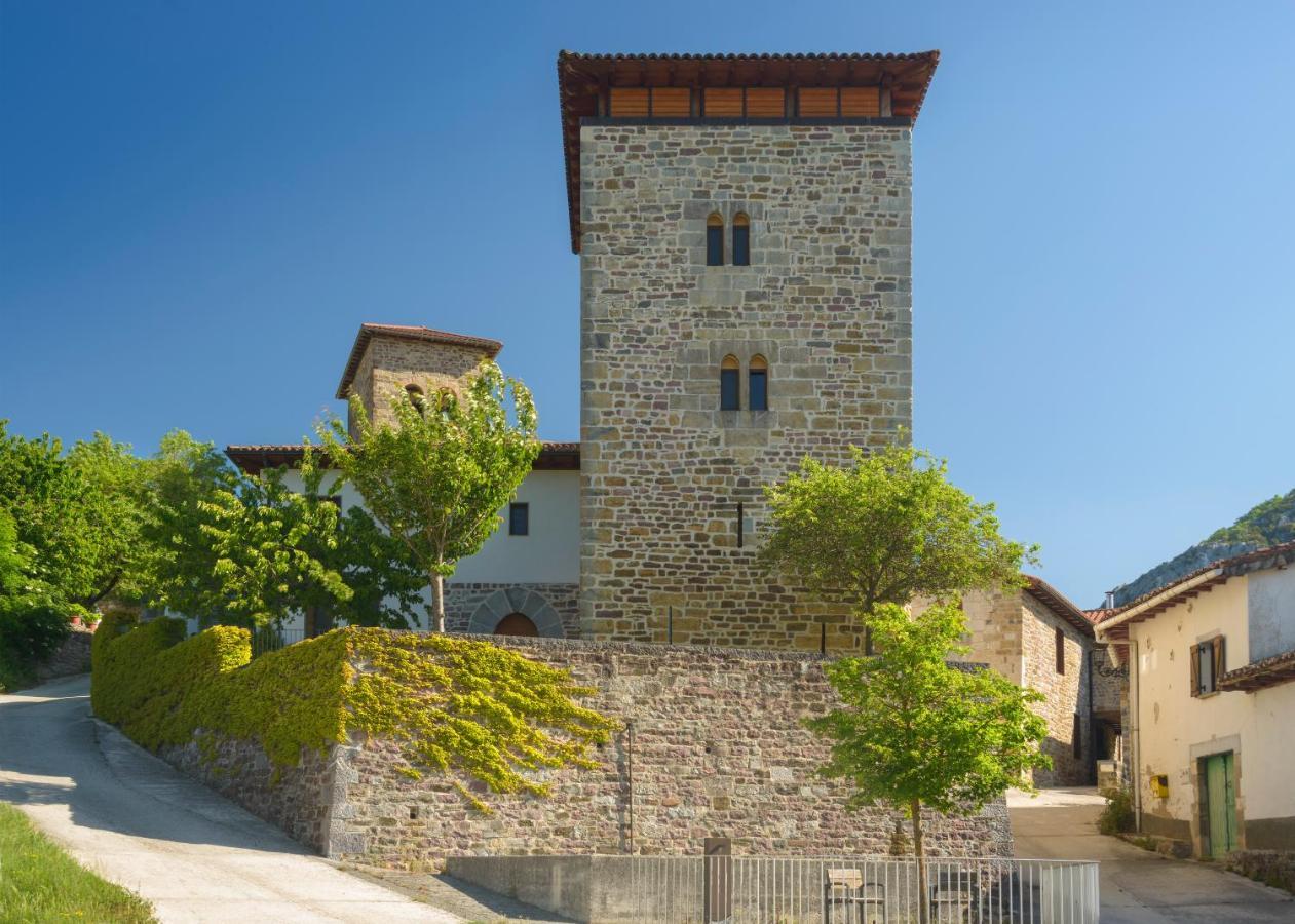 Hotel Rural Torre De Uriz Eksteriør billede